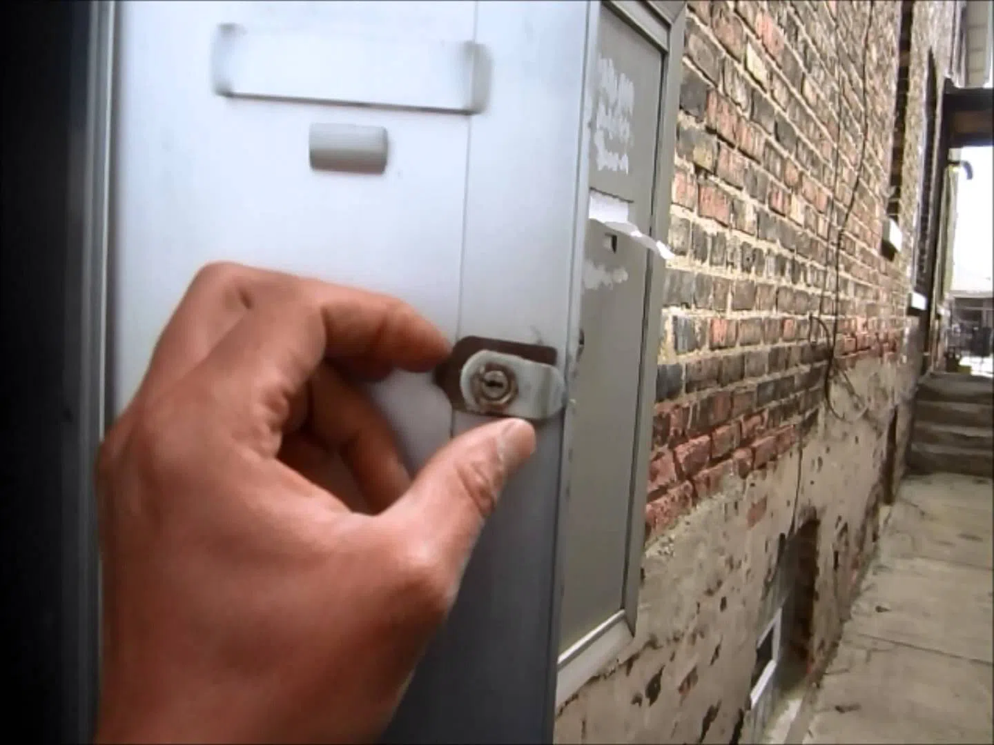 Beachwood Locksmith Service Beachwood, OH 216-654-9374 - apartment-lock-change
